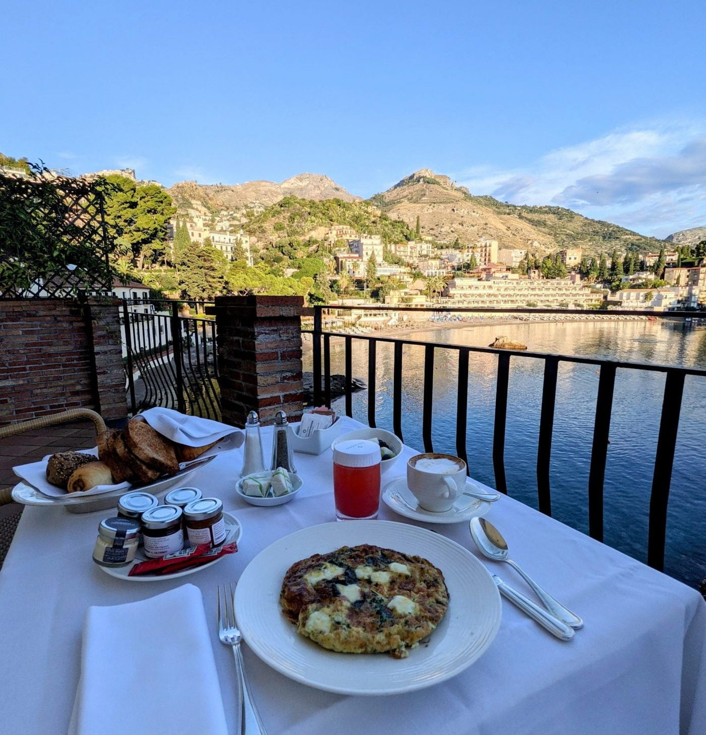 Breakfast at Villa Sant’Andrea